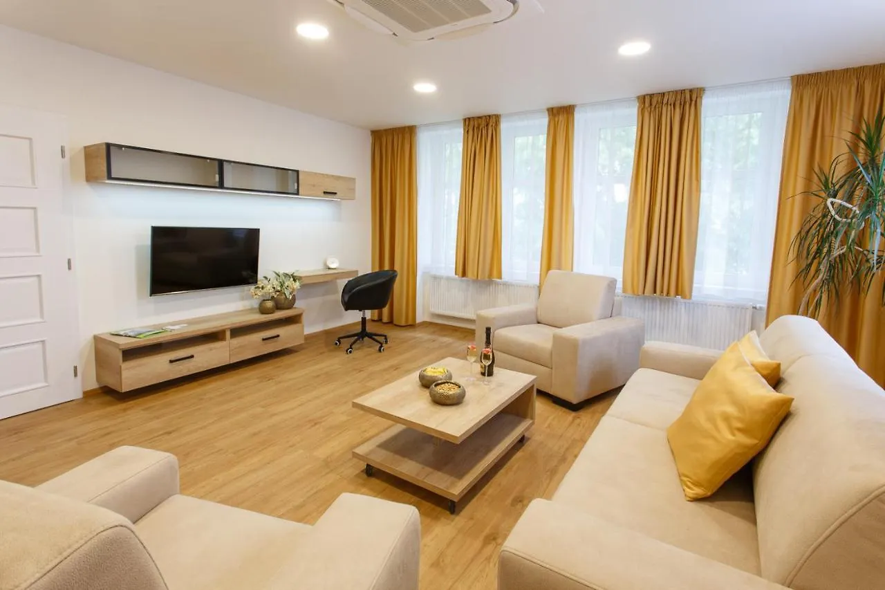 Apartments Villa Whitehouse Ostrava 0*,