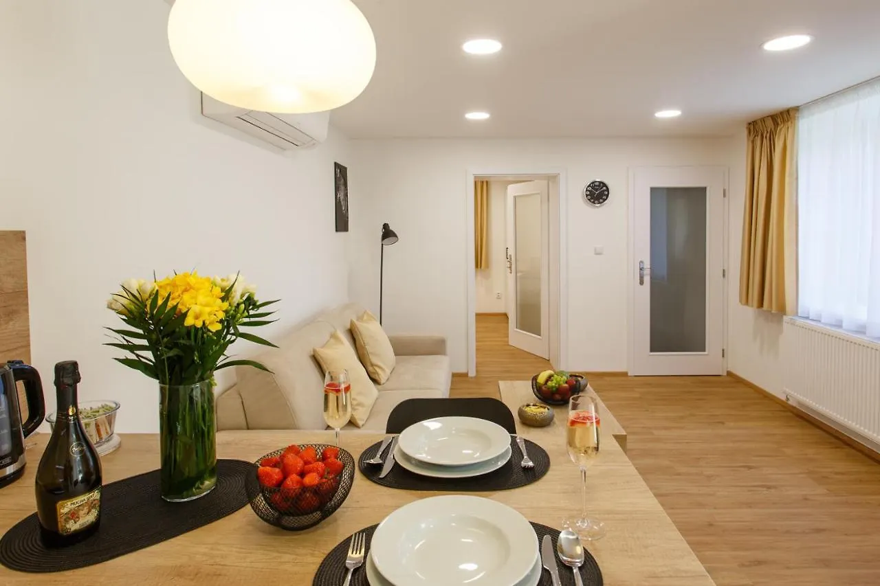 Apartments Villa Whitehouse Ostrava