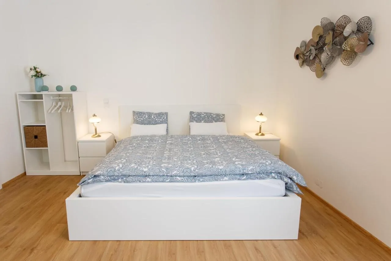 Apartments Villa Whitehouse Ostrava 0*,